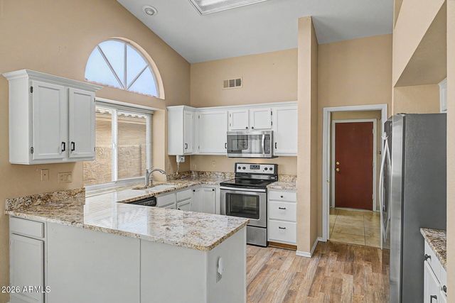 9022 W SEQUOIA Drive, Peoria, AZ 85382