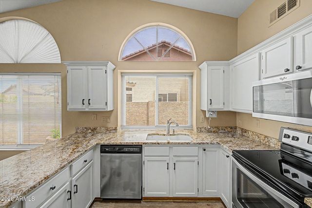 9022 W SEQUOIA Drive, Peoria, AZ 85382