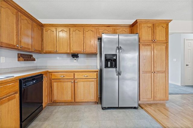1016 Bristol Drive, Raymore, MO 64083