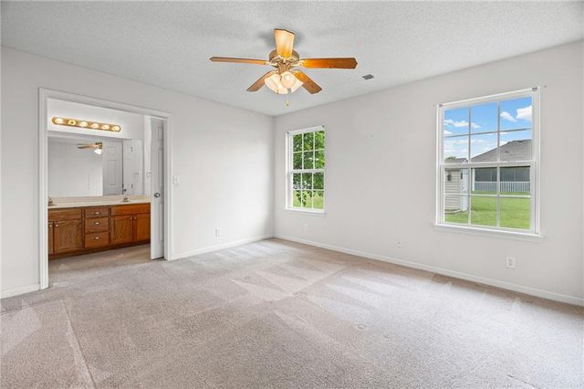 1016 Bristol Drive, Raymore, MO 64083