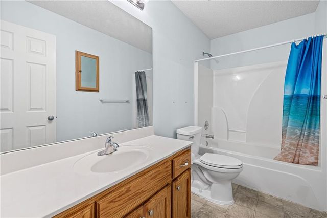 1016 Bristol Drive, Raymore, MO 64083