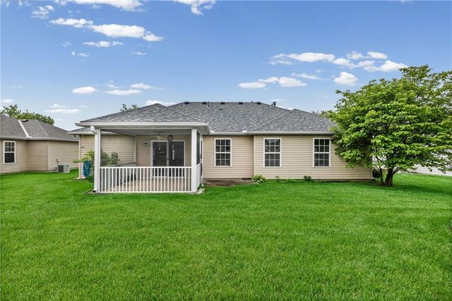 1016 Bristol Drive, Raymore, MO 64083
