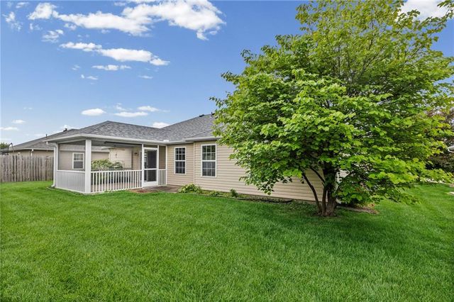 1016 Bristol Drive, Raymore, MO 64083