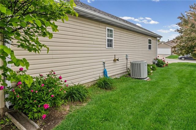 1016 Bristol Drive, Raymore, MO 64083
