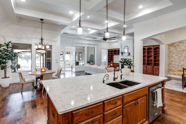 3524 Abes Landing Drive, Granbury, TX 76049