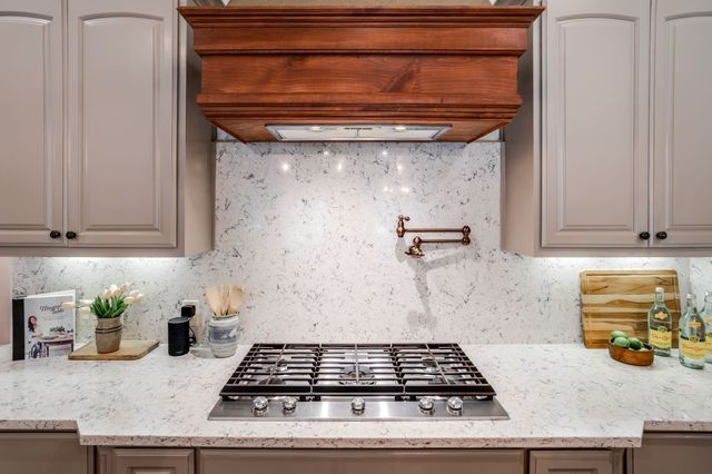 3524 Abes Landing Drive, Granbury, TX 76049