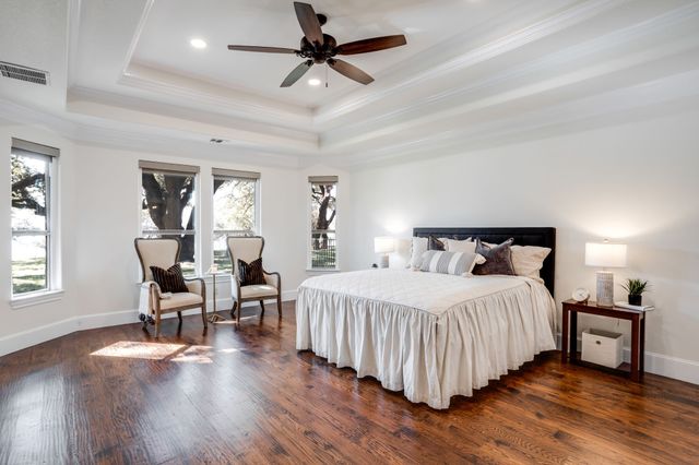 3524 Abes Landing Drive, Granbury, TX 76049