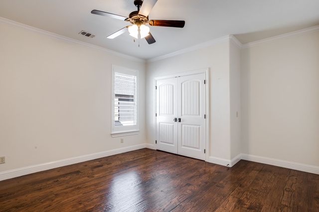 3524 Abes Landing Drive, Granbury, TX 76049