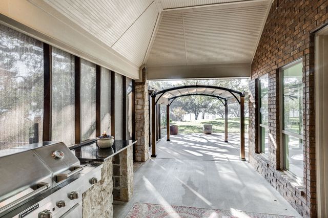 3524 Abes Landing Drive, Granbury, TX 76049