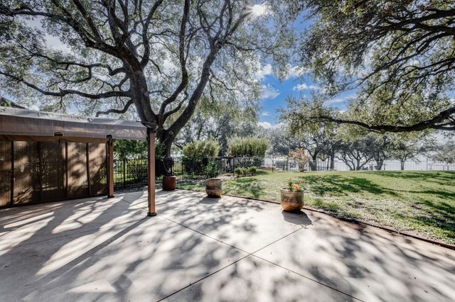 3524 Abes Landing Drive, Granbury, TX 76049