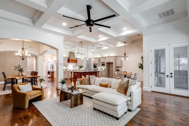 3524 Abes Landing Drive, Granbury, TX 76049