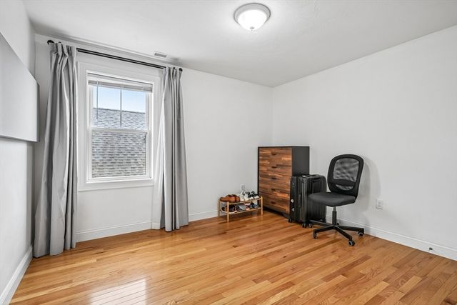 113 Pomona St, Revere, MA 02151