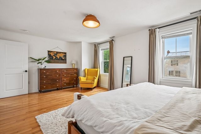 113 Pomona St, Revere, MA 02151