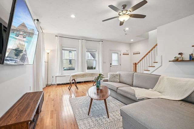 113 Pomona St, Revere, MA 02151