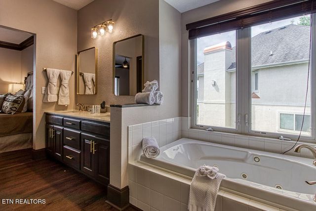 452 Maggie Mack Lane, Sevierville, TN 37862