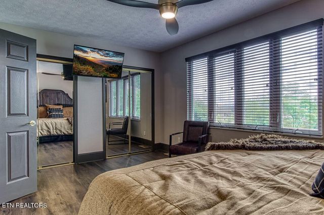 452 Maggie Mack Lane, Sevierville, TN 37862