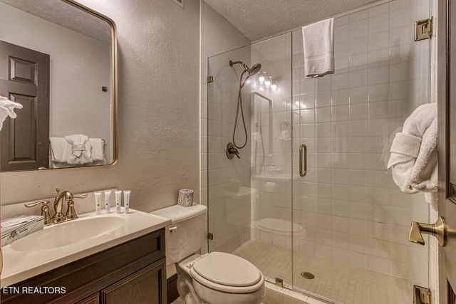 452 Maggie Mack Lane, Sevierville, TN 37862