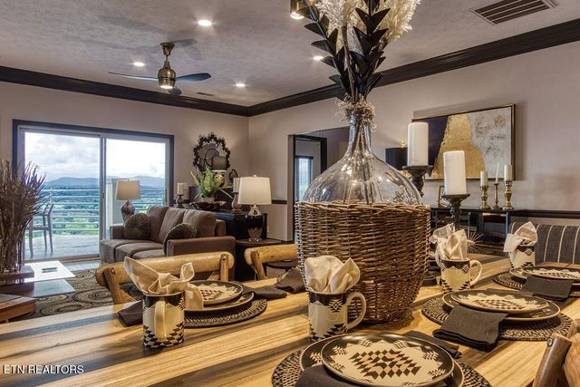 452 Maggie Mack Lane, Sevierville, TN 37862