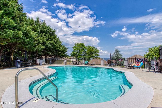 452 Maggie Mack Lane, Sevierville, TN 37862