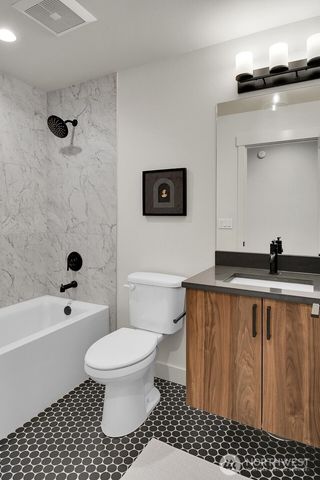 6514 23rd Avenue NE, Seattle, WA 98115