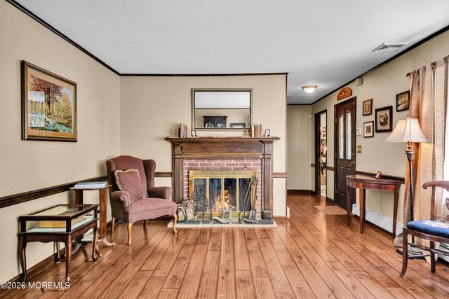 50 Rutledge Drive, Red Bank, NJ 07701