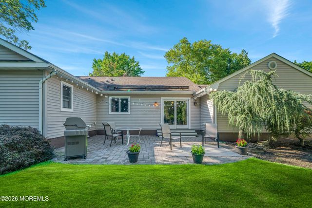 50 Rutledge Drive, Red Bank, NJ 07701