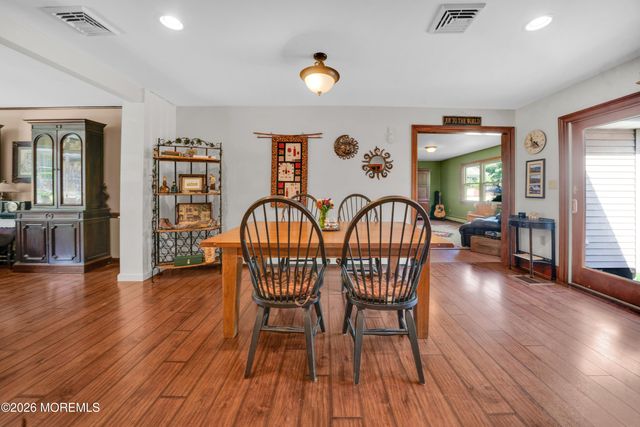 50 Rutledge Drive, Red Bank, NJ 07701