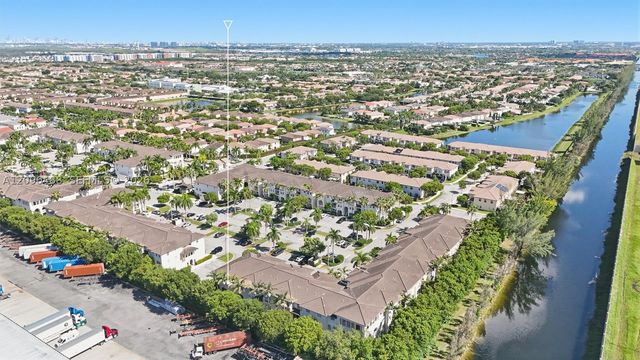 11605 NW 89th St 228, Doral, FL 33178