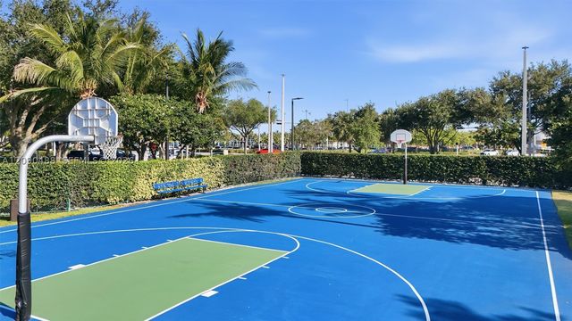 11605 NW 89th St 228, Doral, FL 33178