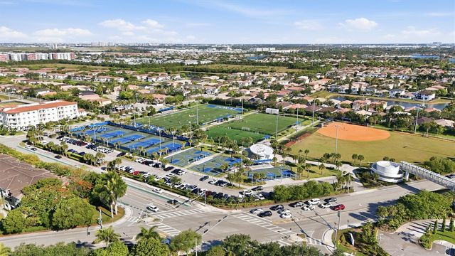 11605 NW 89th St 228, Doral, FL 33178