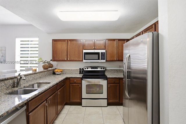 11605 NW 89th St 228, Doral, FL 33178