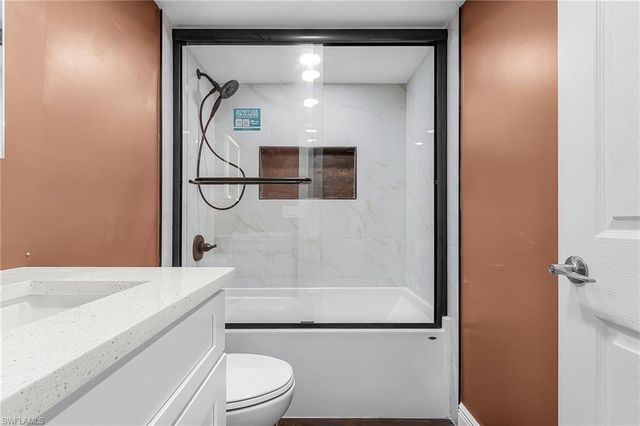 527 SE 6th AVE # B, Cape Coral, FL 33990