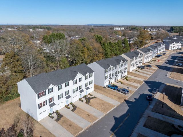 109 Brooklane Court, Easley, SC 29642