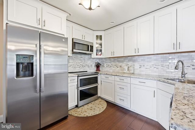 7403 SPRUCE MILL DR, Yardley, PA 19067