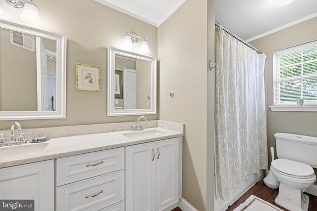 7403 SPRUCE MILL DR, Yardley, PA 19067