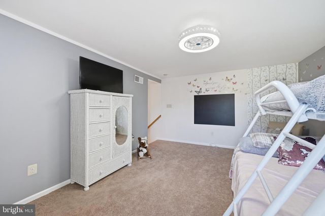 7403 SPRUCE MILL DR, Yardley, PA 19067