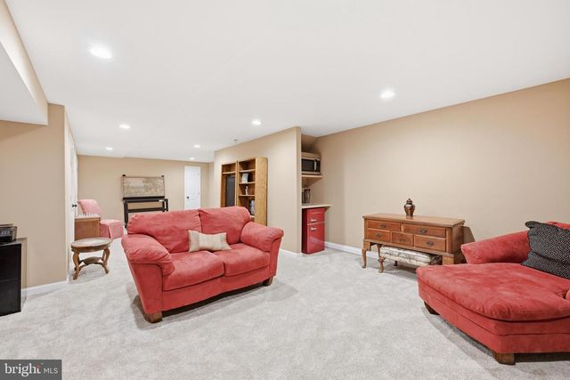 7403 SPRUCE MILL DR, Yardley, PA 19067