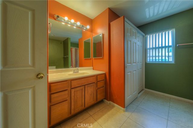 259 E 6th, Perris, CA 92570