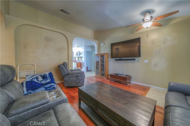259 E 6th, Perris, CA 92570