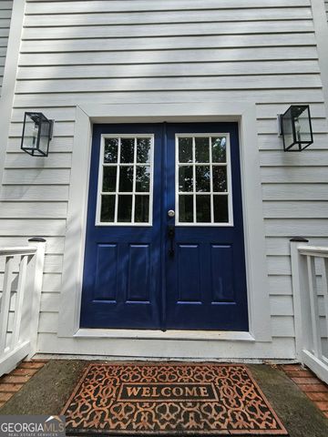 225 NACOOCHEE Drive, Woodstock, GA 30188
