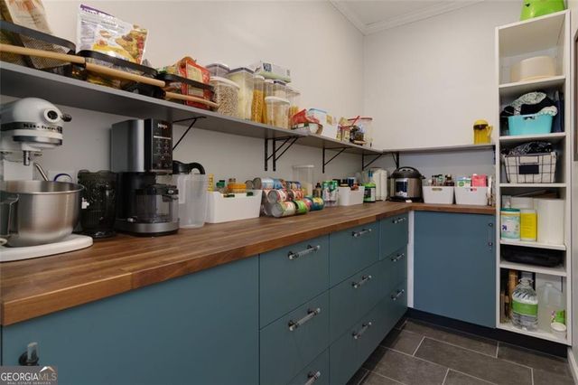 225 NACOOCHEE Drive, Woodstock, GA 30188