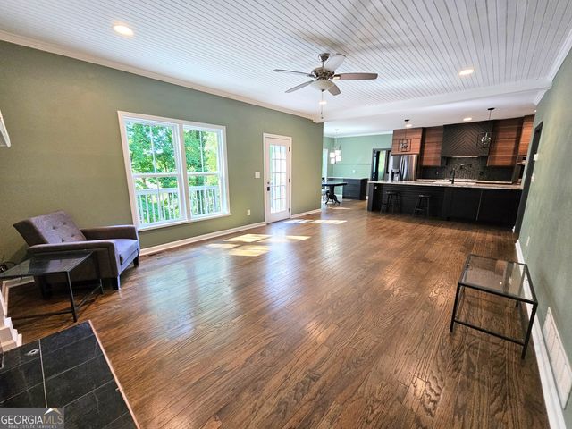 225 NACOOCHEE Drive, Woodstock, GA 30188