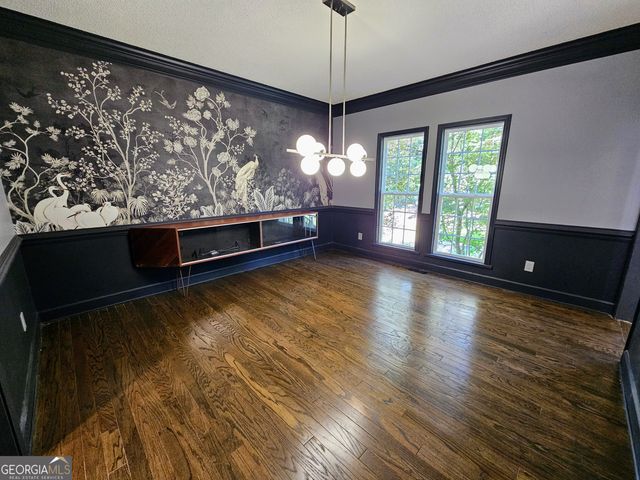 225 NACOOCHEE Drive, Woodstock, GA 30188