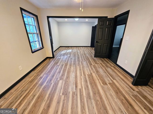 225 NACOOCHEE Drive, Woodstock, GA 30188