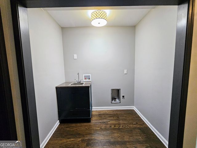225 NACOOCHEE Drive, Woodstock, GA 30188
