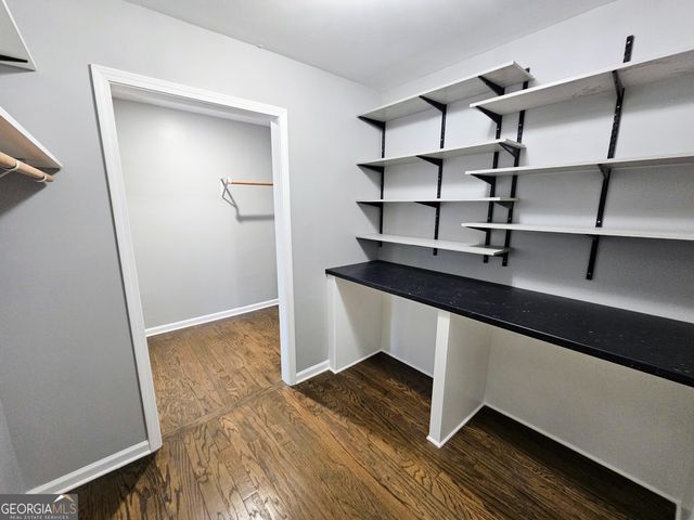 225 NACOOCHEE Drive, Woodstock, GA 30188