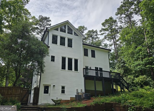 225 NACOOCHEE Drive, Woodstock, GA 30188