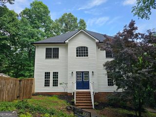 225 NACOOCHEE Drive, Woodstock, GA 30188