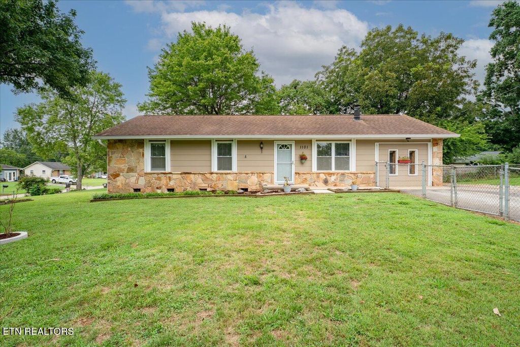1101 Jarrett Lane, Knoxville, TN 37923