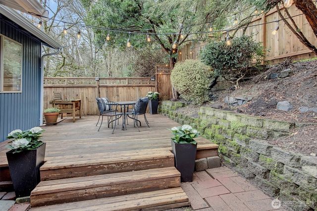 1915 11th Avenue S, Seattle, WA 98134